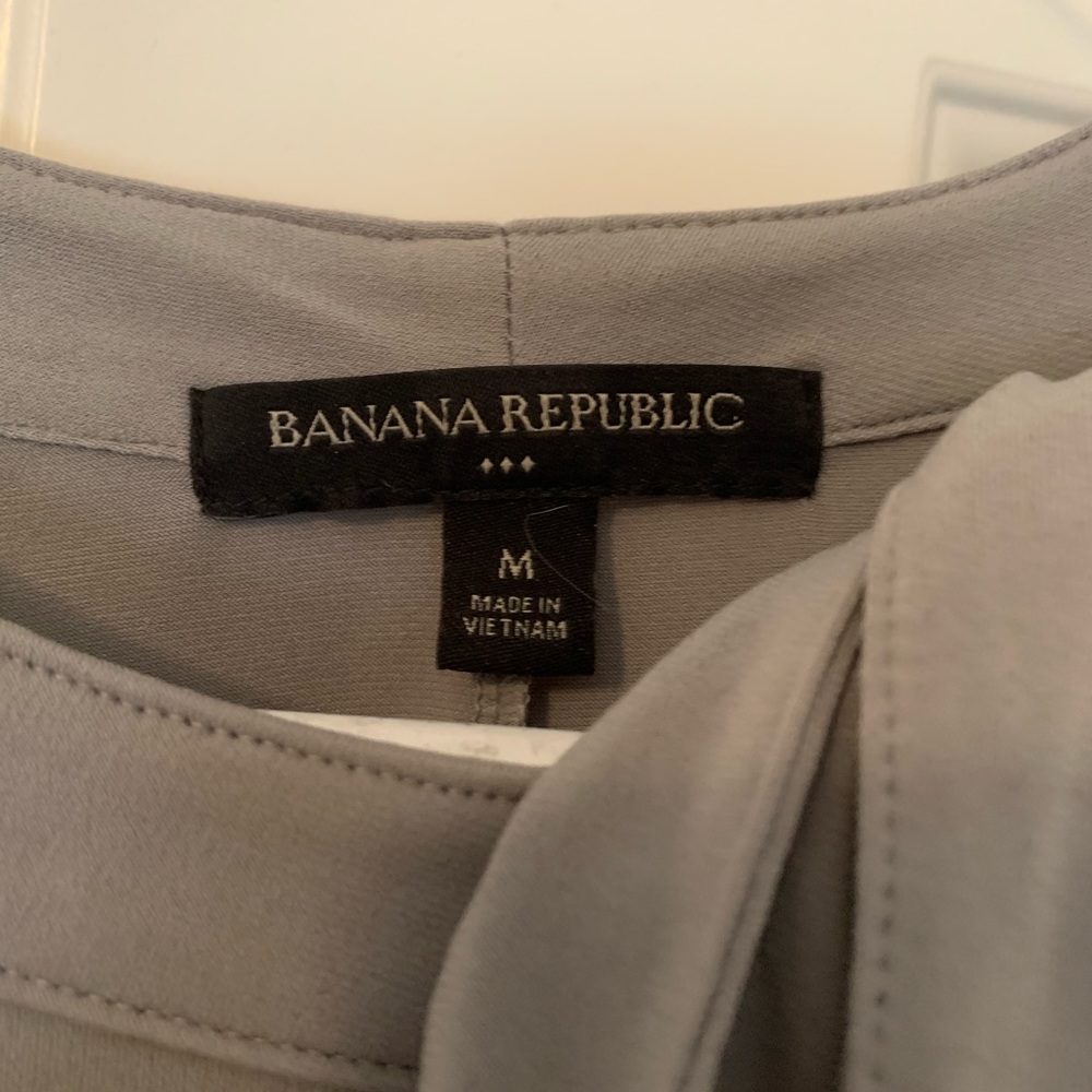 Banana Republic tie neck tank - Picture 5 of 5